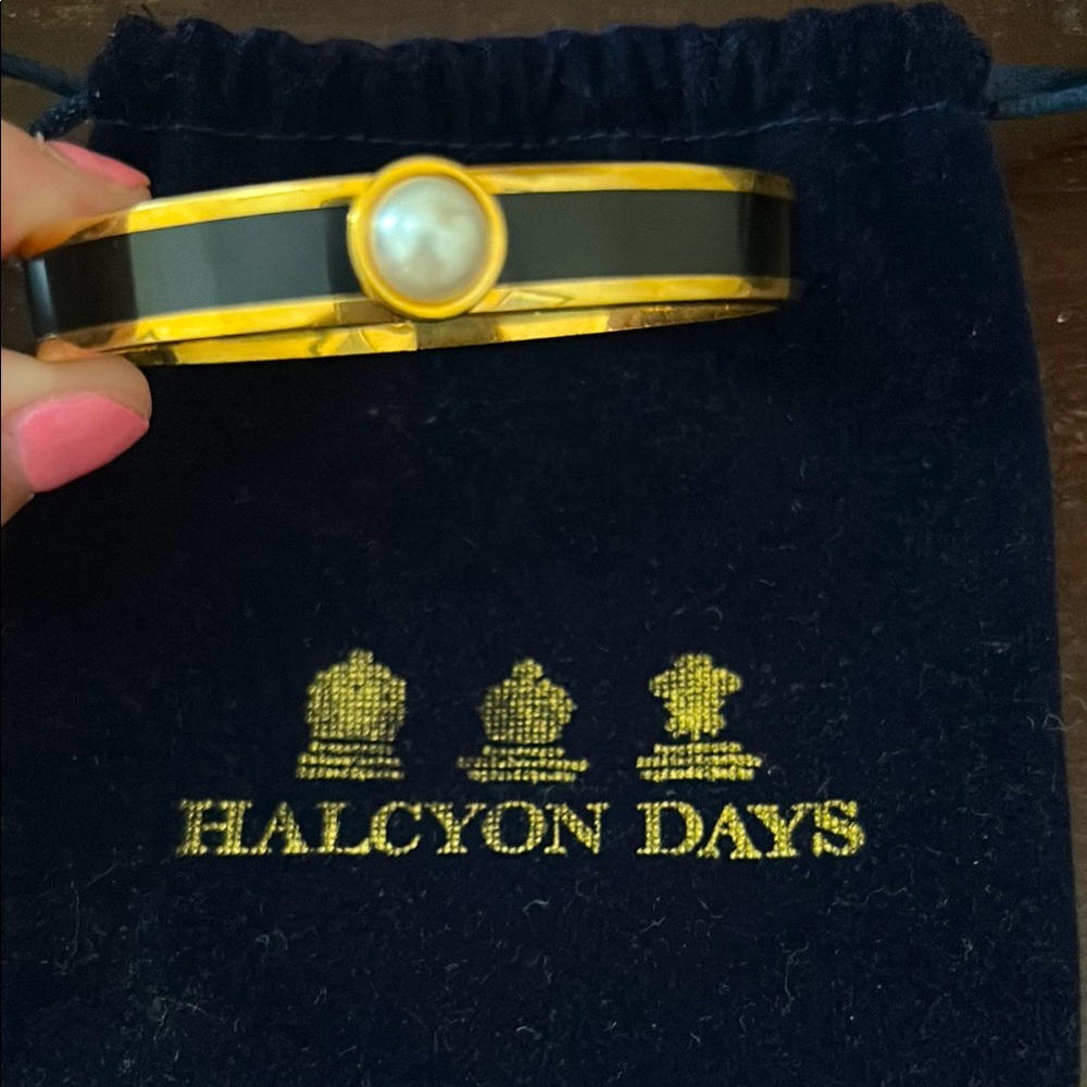 Halcyon Days Modern Black and Gold Bangle Bracelet